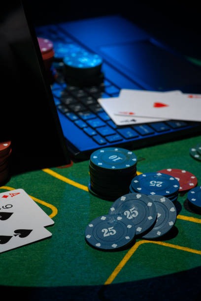 kejut77 mobile app interface showing live dealer tables and sportsbook options